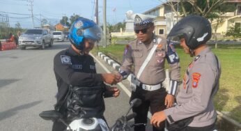 Ditlantas Polda Kaltara bersama Bidpropam Polda Kaltara Lakukan Pemeriksaan Dokumen Kendaraan Personel di Pintu Masuk Mapolda Kaltara
