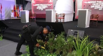 Personel Subsatgas Jibom OMP Kayan 2024 Laksanakan Sterilisasi Lokasi Debat ke 3 Pilkada Kaltara