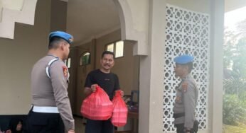 Kegiatan Sosial Polda Kaltara di Masjid Al Muhajirin Desa Bumi Rahayu, Berbagi Berkah di Bulan Ramadhan 1446 Hijriah