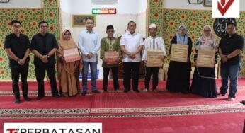 Kapolda Kaltara Berikan Bantuan Peralatan Salat untuk Santri di Masjid Al-Ma’aruf Selumit Pantai