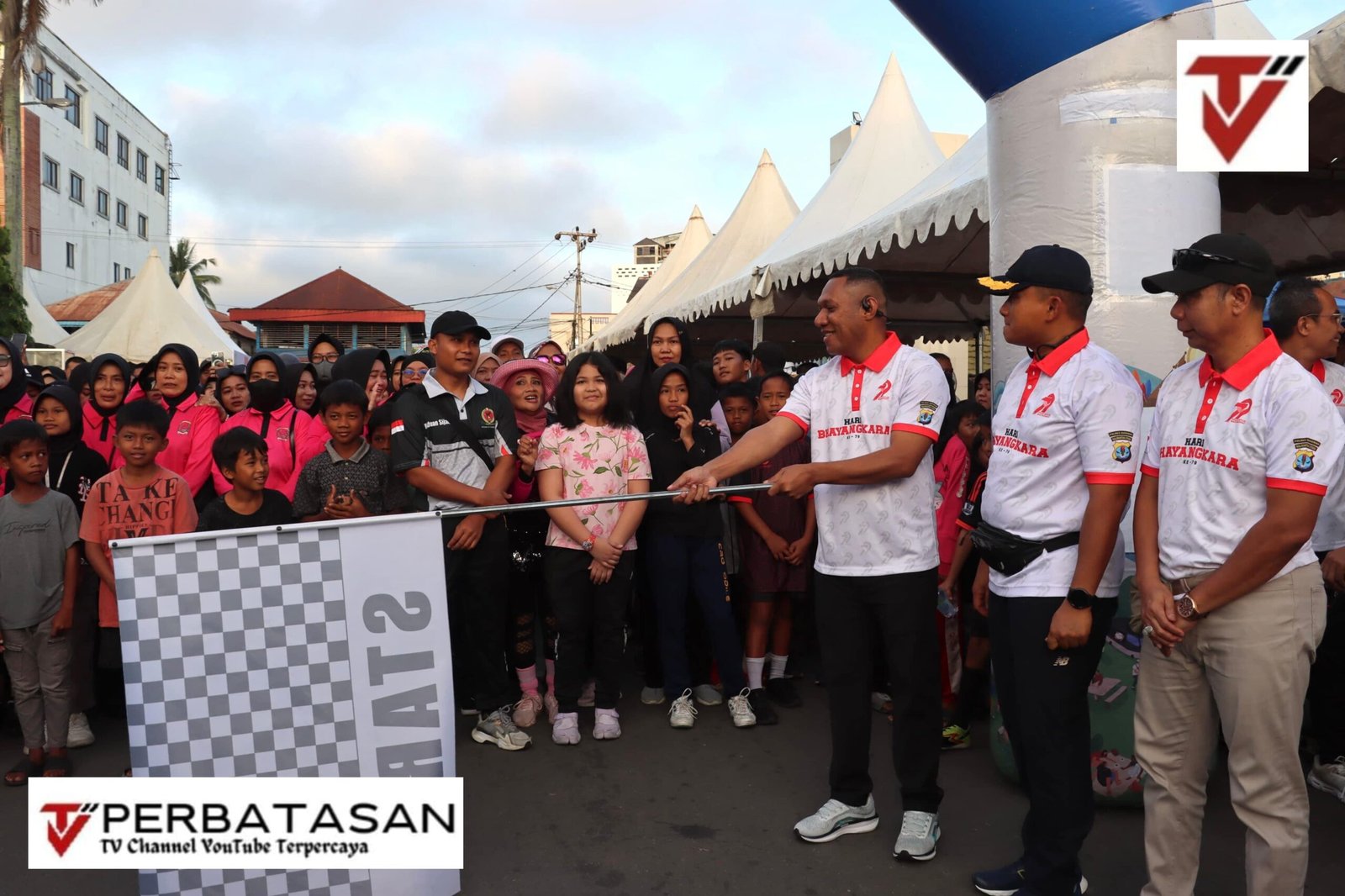 Polres Nunukan Gelar Jalan Santai dan Layanan Gratis Sambut Hari Bhayangkara ke-79