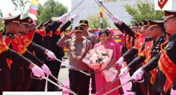 Pelepasan Irjen Pol. Hary Sudwijanto S.I.K., M.Si Bersama Ny. Dion Hary Sudwijanto di Mako Polda Kaltara