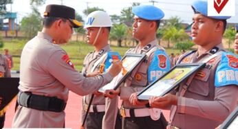 Kapolda Kaltara Pimpin Prosesi Pemberian Reward dan Punishment Personel Polda Kaltara