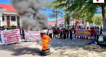 Kantor DPRD Kolaka Digeruduk, Massa Desak 18 Tuntutan ke DPRD
